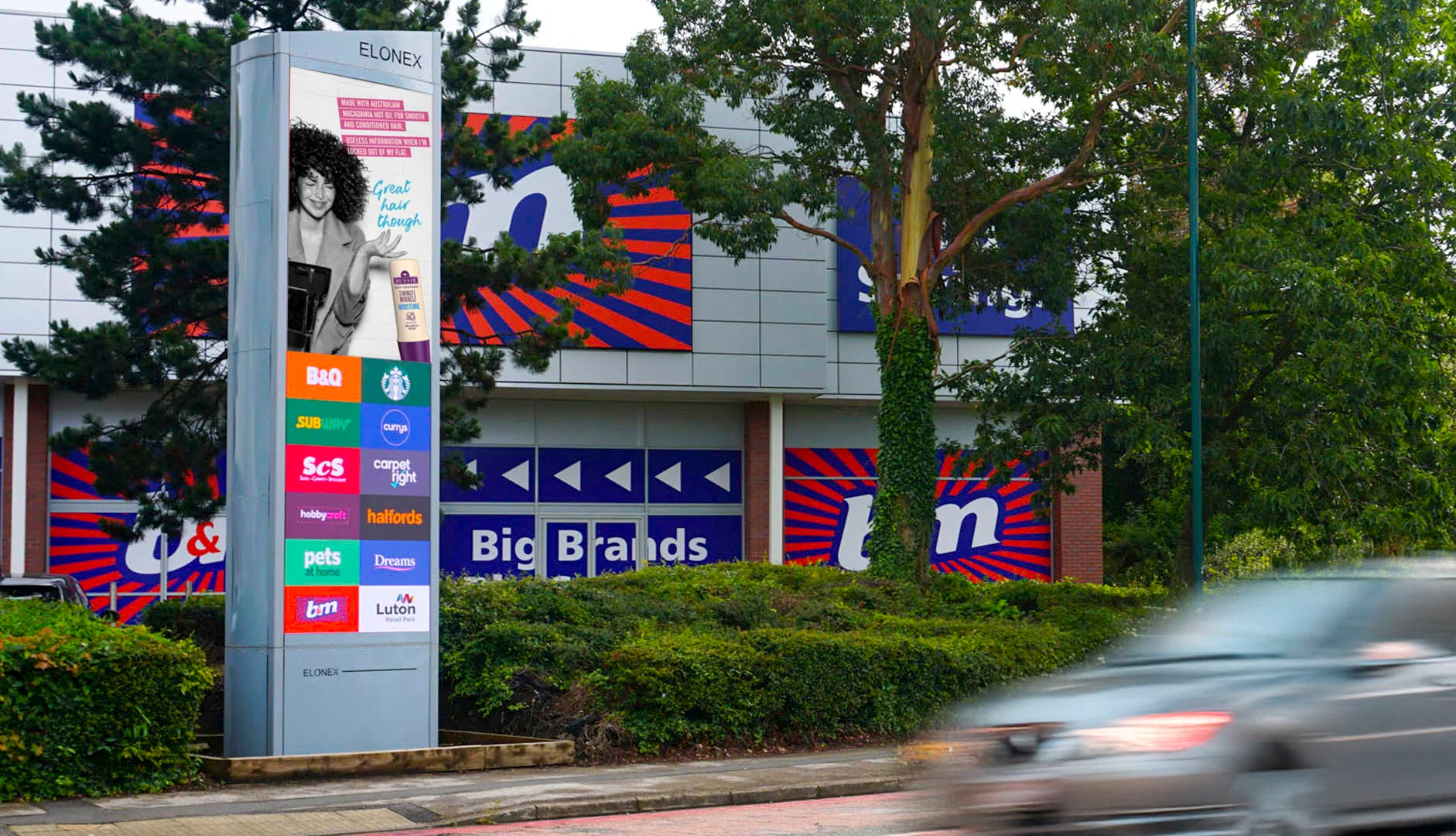 Luton Retail Park, Luton - Totem