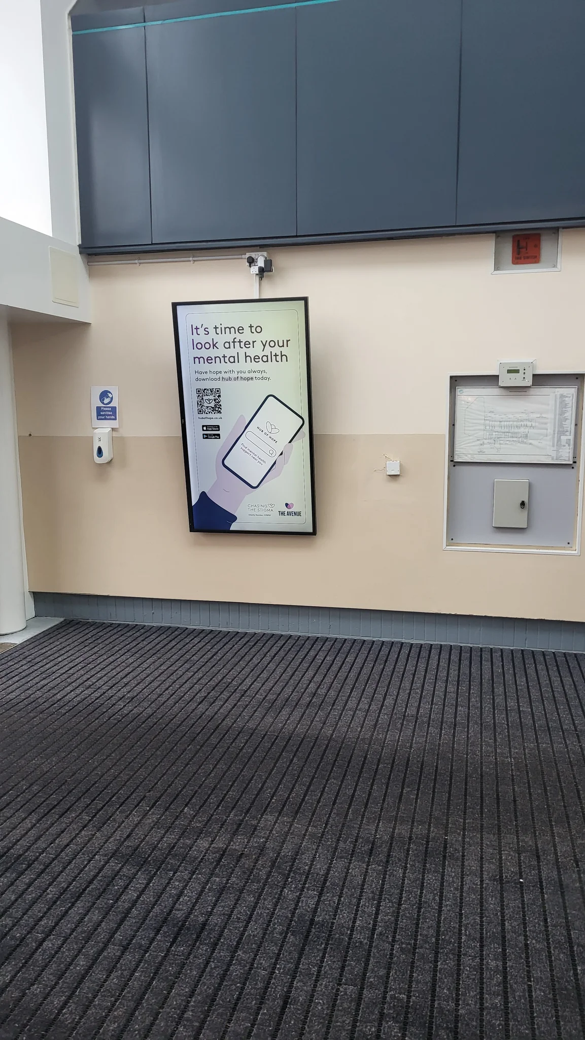 The Avenue Shopping Centre, Newton Mearns - M & S