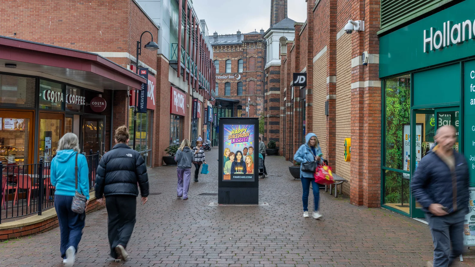 Digital screen at Weavers Wharf, Kidderminster
