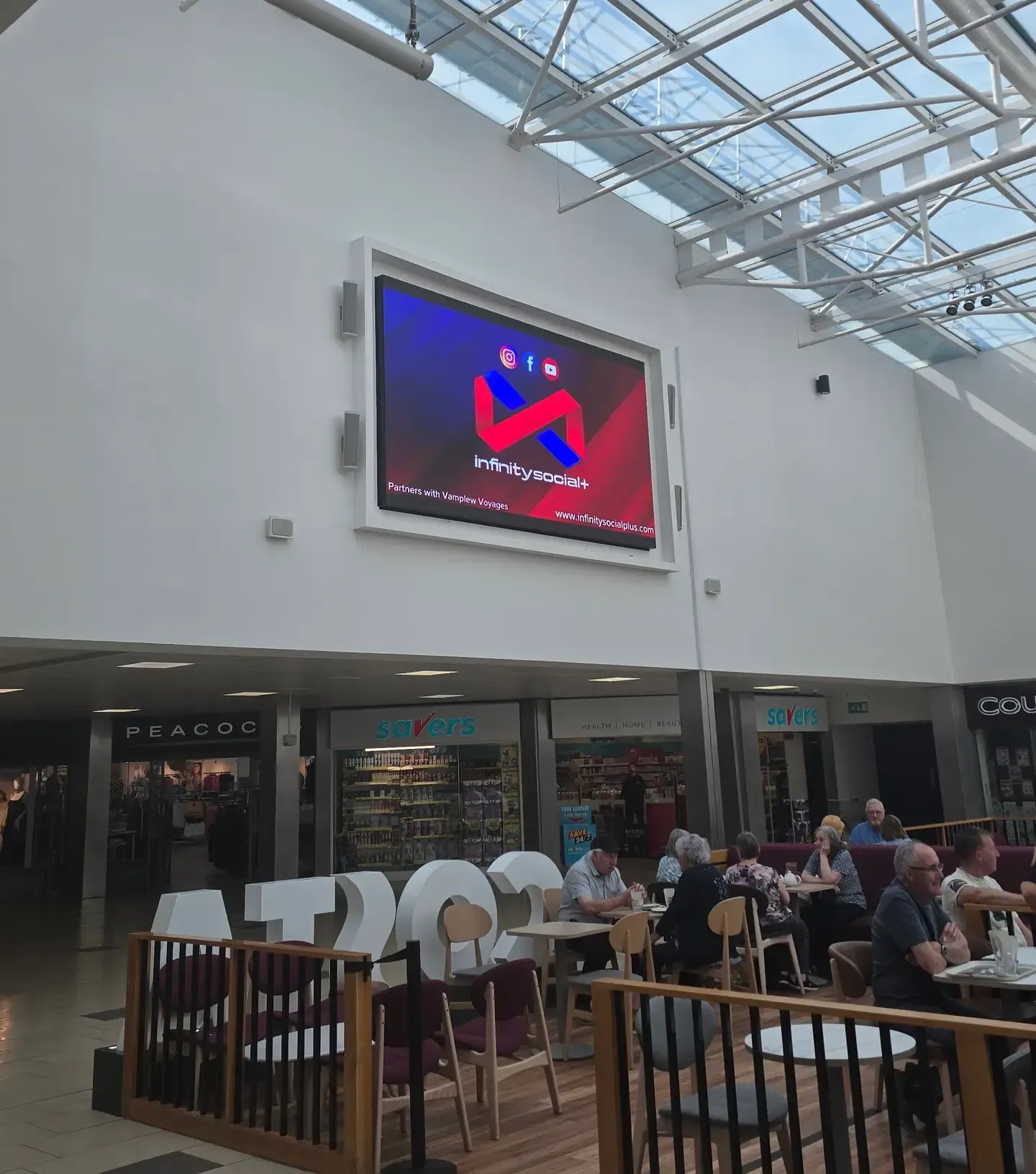 The Galleries: Food Court Screen, Washington